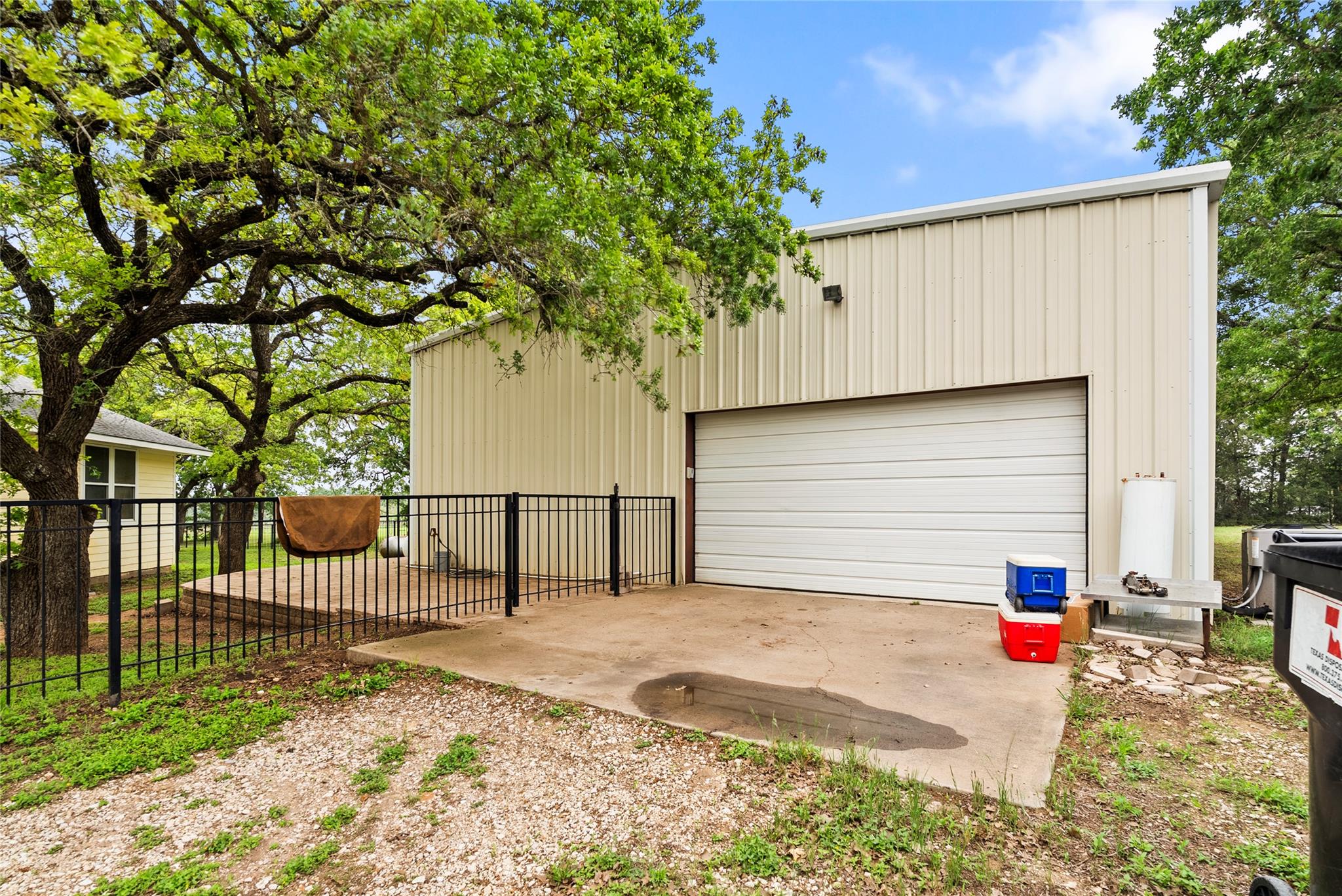 1389 Highway 290 E Elgin TX 78621