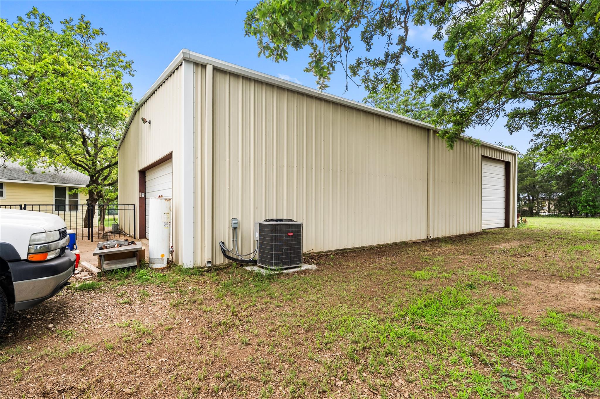 1389 Highway 290 E Elgin TX 78621