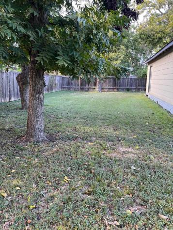 115 Guadalupe Street Lockhart TX 78644