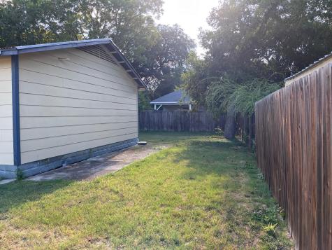 115 Guadalupe Street Lockhart TX 78644