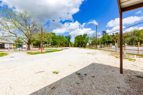 306 Oak Street Rockdale TX 76567