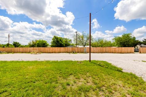306 Oak Street Rockdale TX 76567