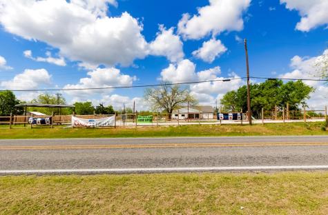 306 Oak Street Rockdale TX 76567