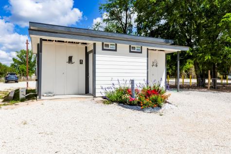 306 Oak Street Rockdale TX 76567