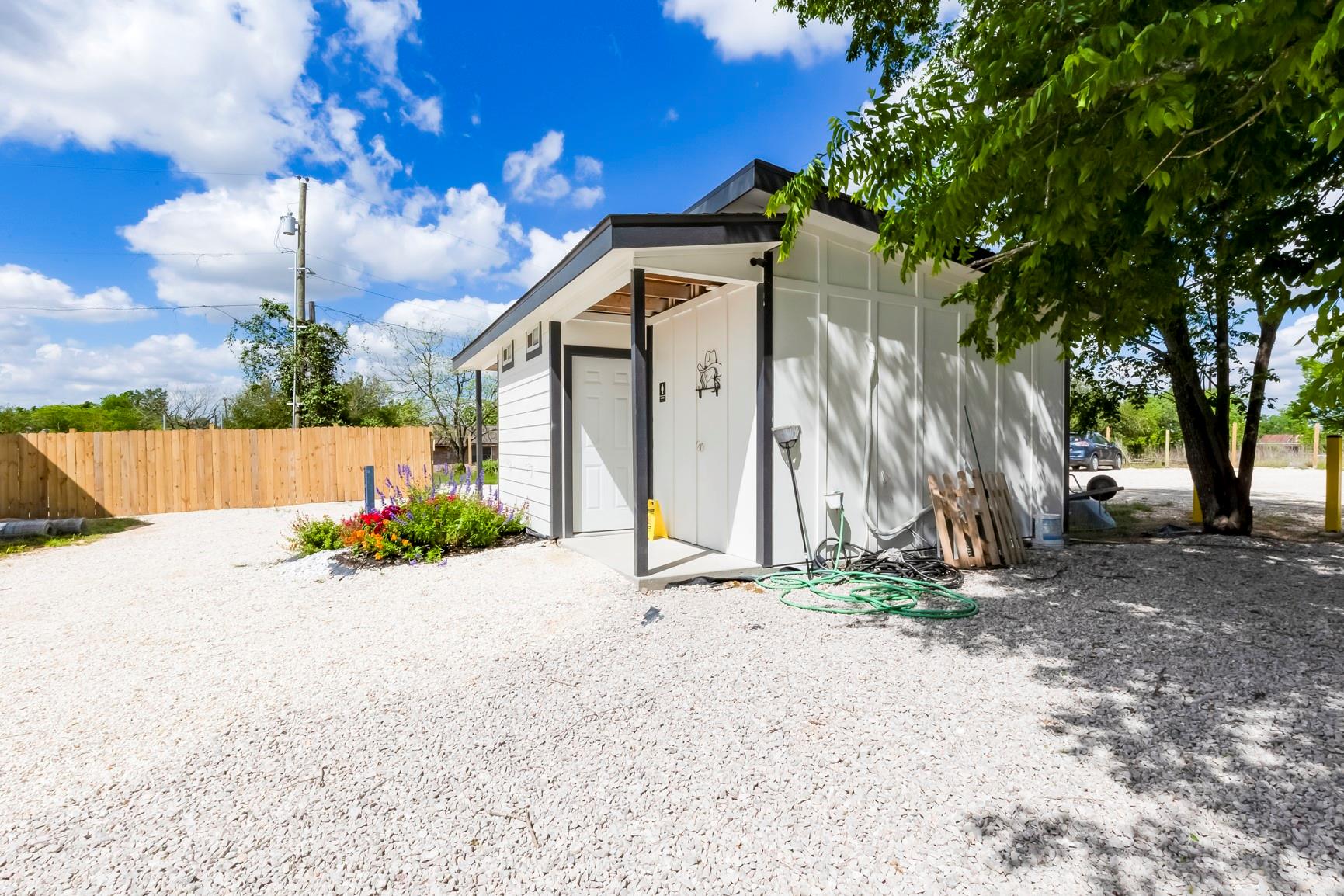 306 Oak Street Rockdale TX 76567