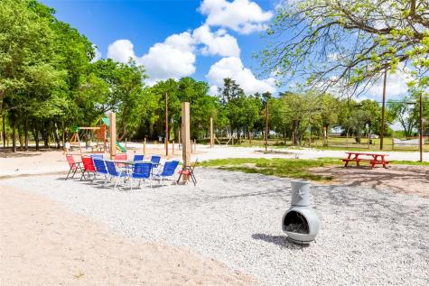 306 Oak Street Rockdale TX 76567
