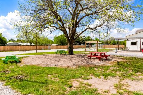306 Oak Street Rockdale TX 76567