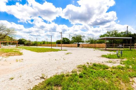 306 Oak Street Rockdale TX 76567