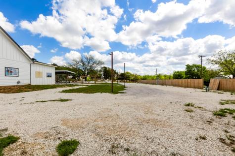 306 Oak Street Rockdale TX 76567