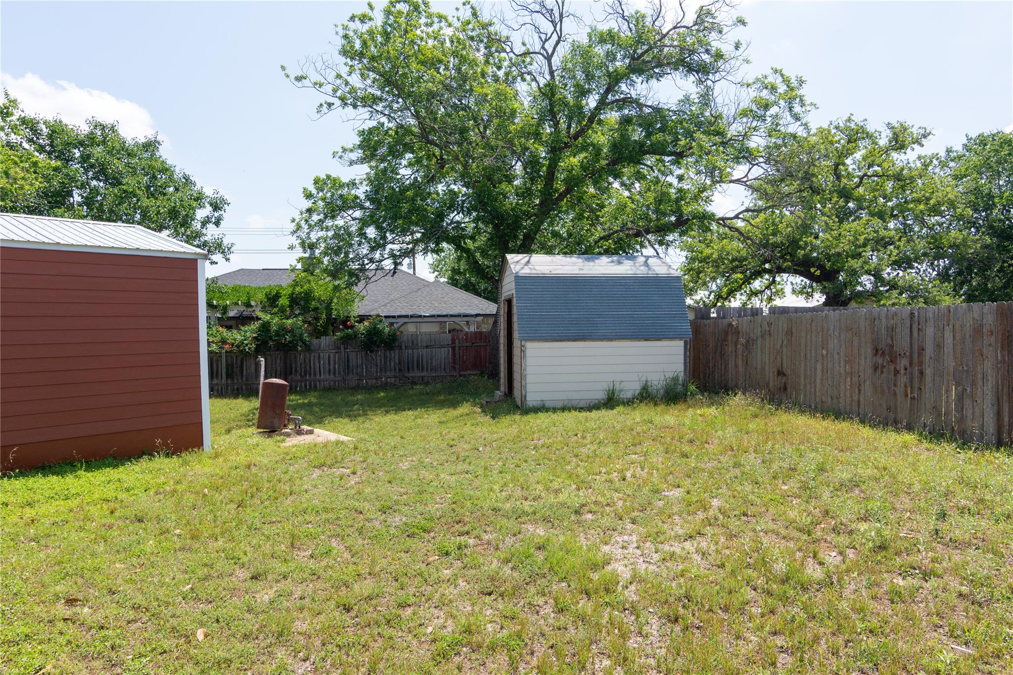 603 W Main Street Johnson City TX 78636