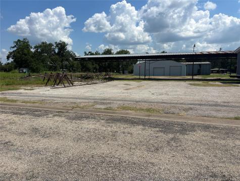 300 W Hempstead-b Street Giddings TX 78942