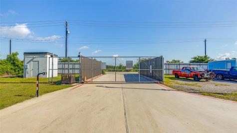 309 W Archer Road Baytown TX 77521
