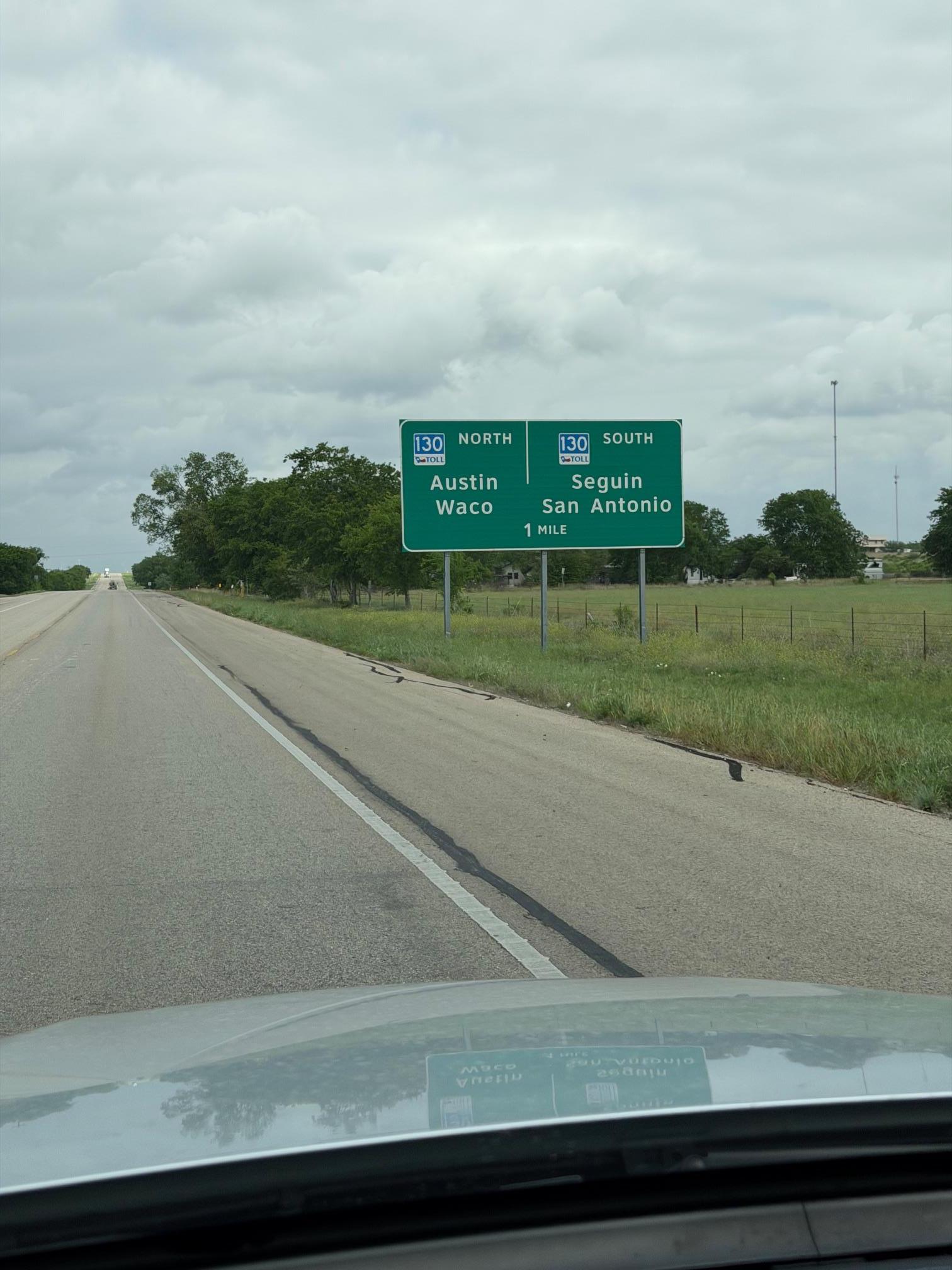 320 Airfield Road Fentress TX 78622