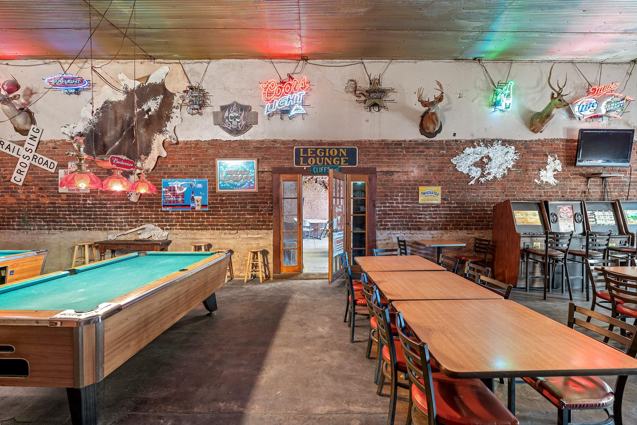 218 N Main Street Rockdale TX 76567