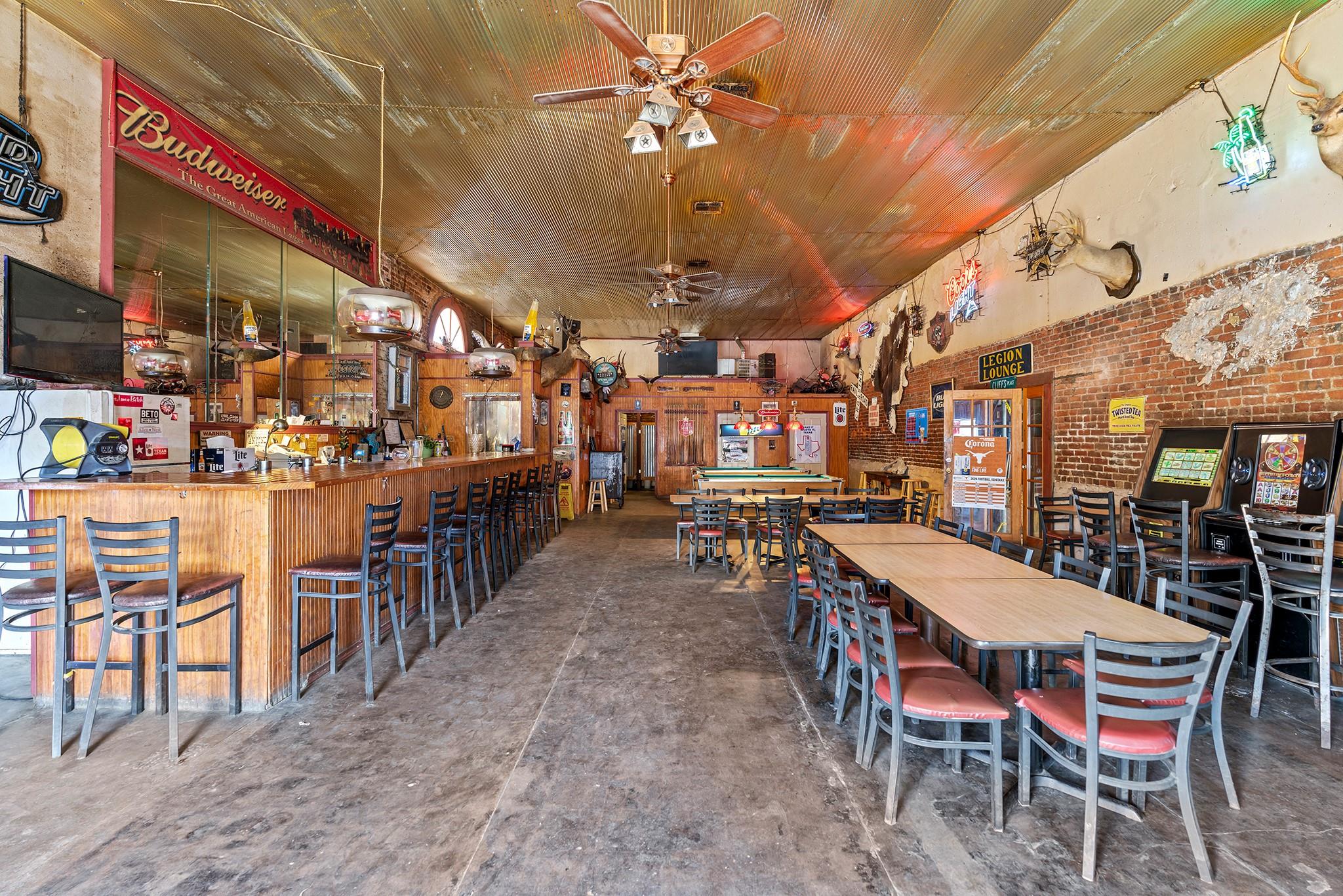 218 N Main Street Rockdale TX 76567