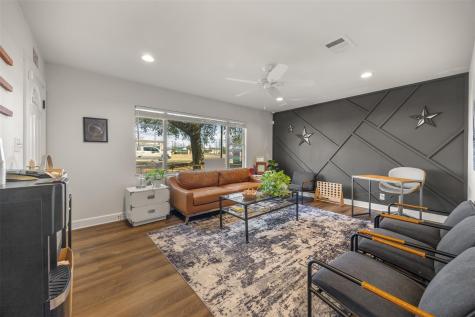 603 W Highway 290 Highway Dripping Springs TX 78620