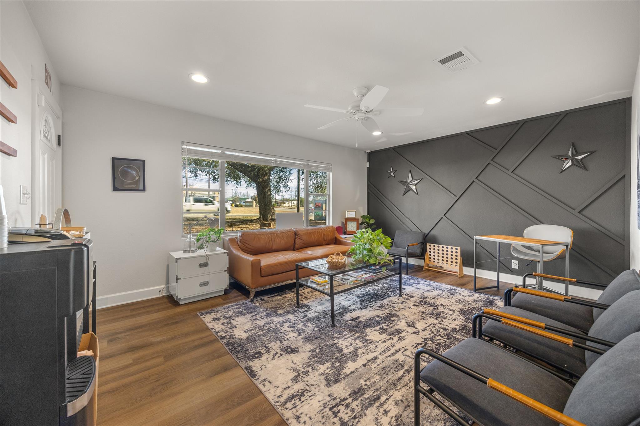 603 W Highway 290 Highway Dripping Springs TX 78620