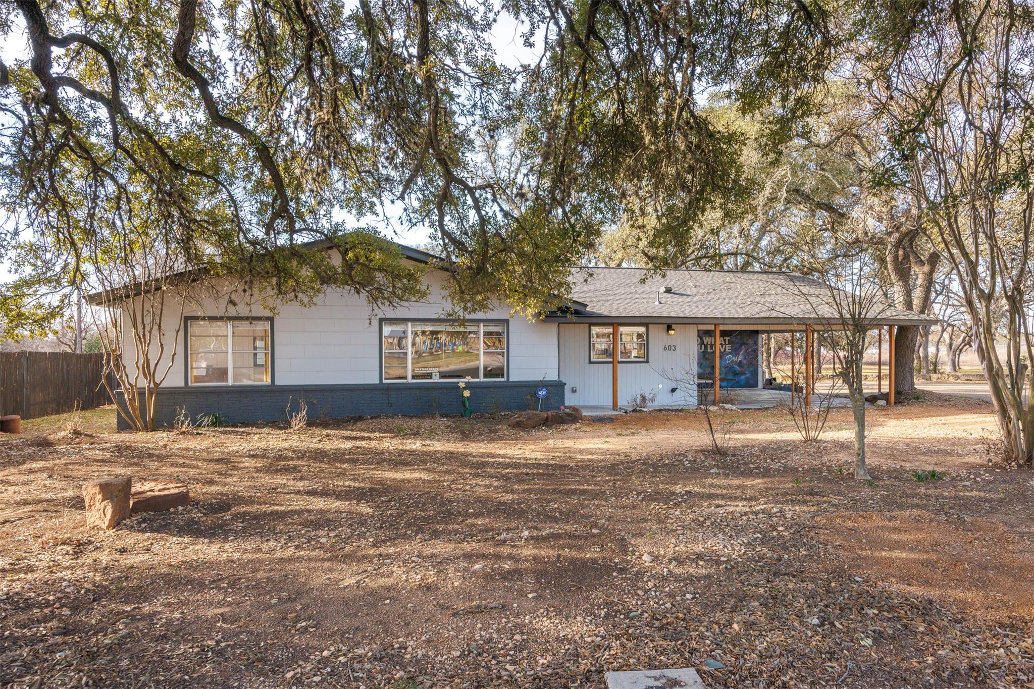 603 W Highway 290 Highway Dripping Springs TX 78620