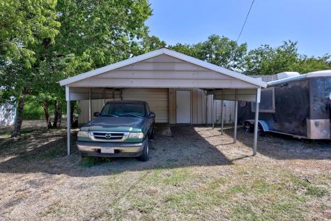 508 W Mesquite Avenue Rogers TX 76569
