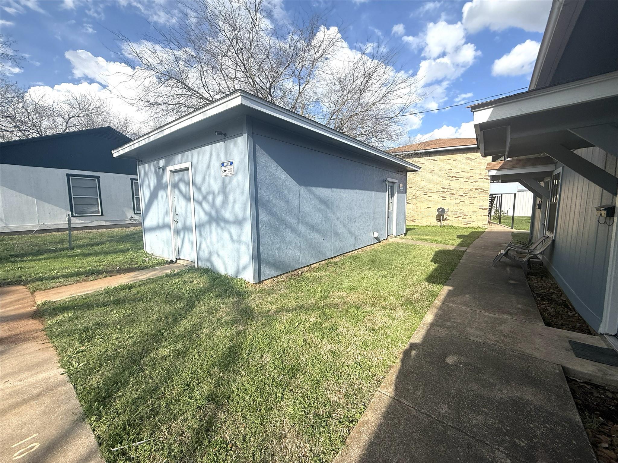 1706 W Cameron Avenue Rockdale TX 76567
