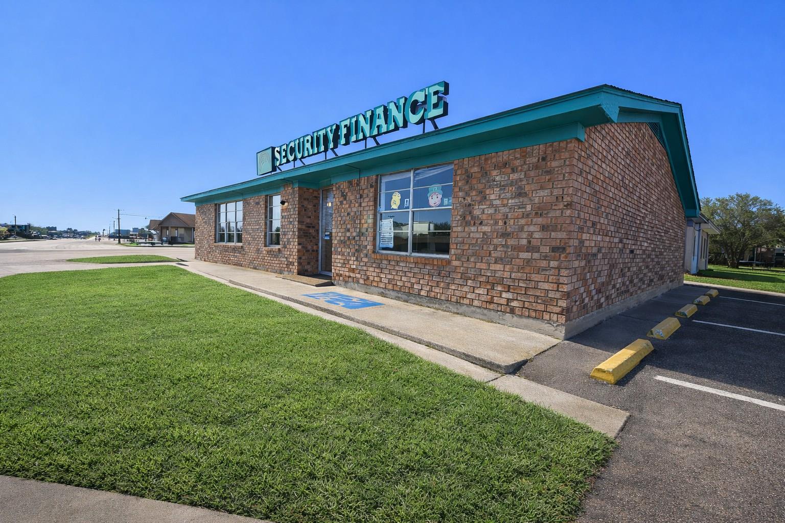 1706 W Cameron Avenue Rockdale TX 76567