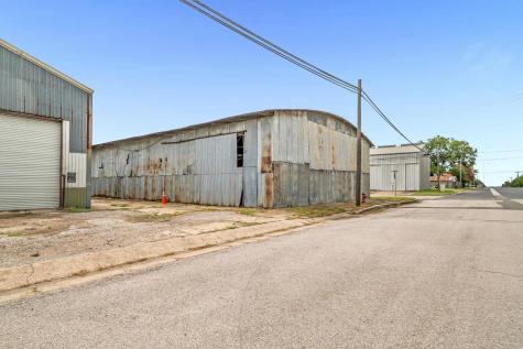 136 S Caldwell-c Street Giddings TX 78942