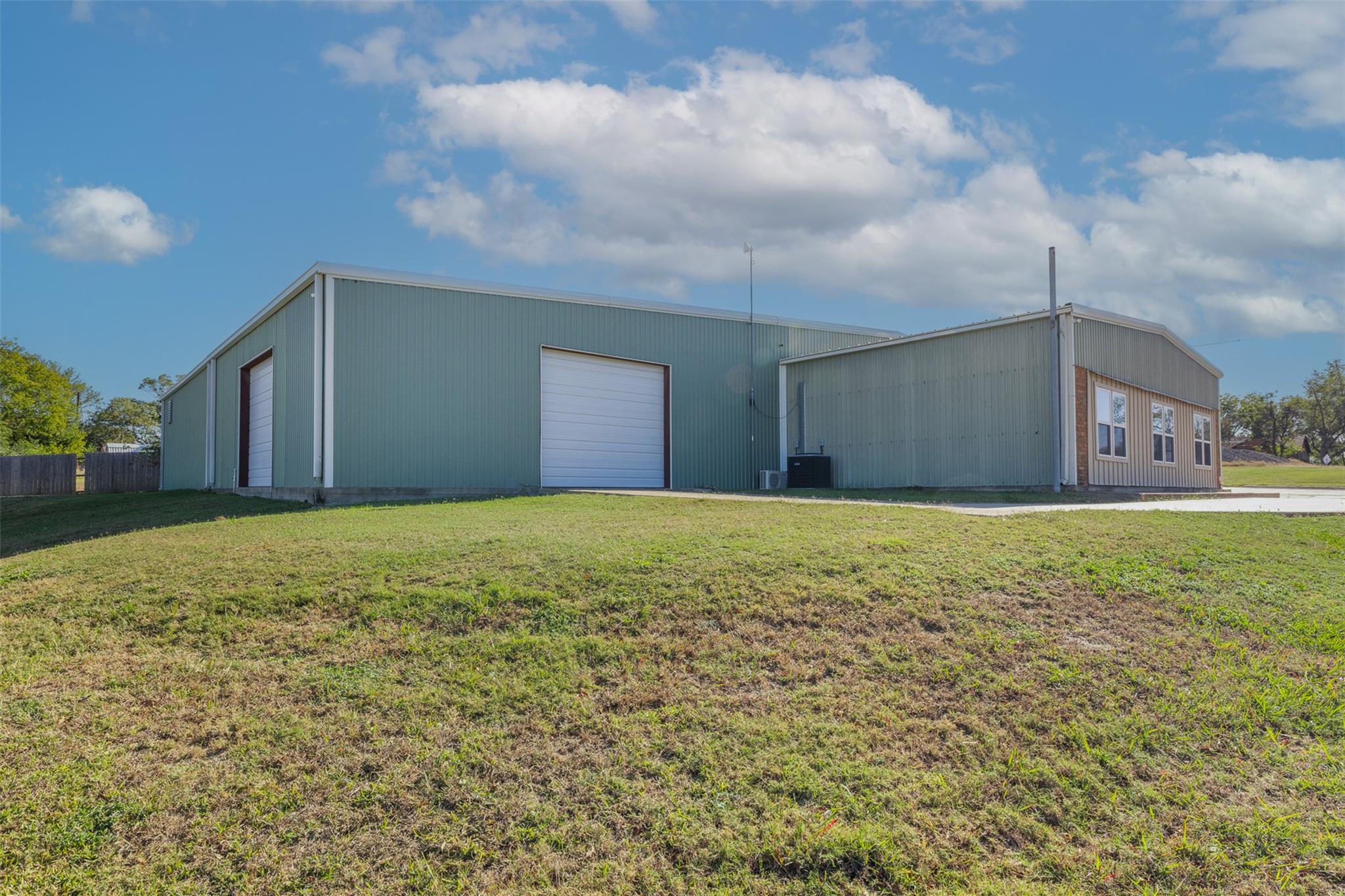 406 N Gray Street Caldwell TX 77836