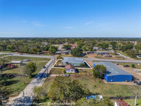 406 N Gray Street Caldwell TX 77836