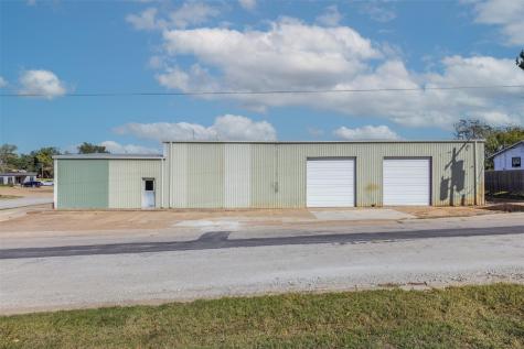 406 N Gray Street Caldwell TX 77836