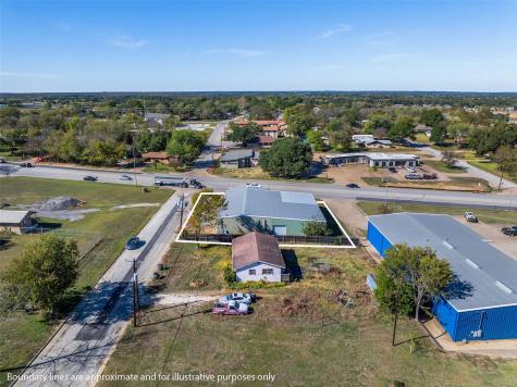 406 N Gray Street Caldwell TX 77836