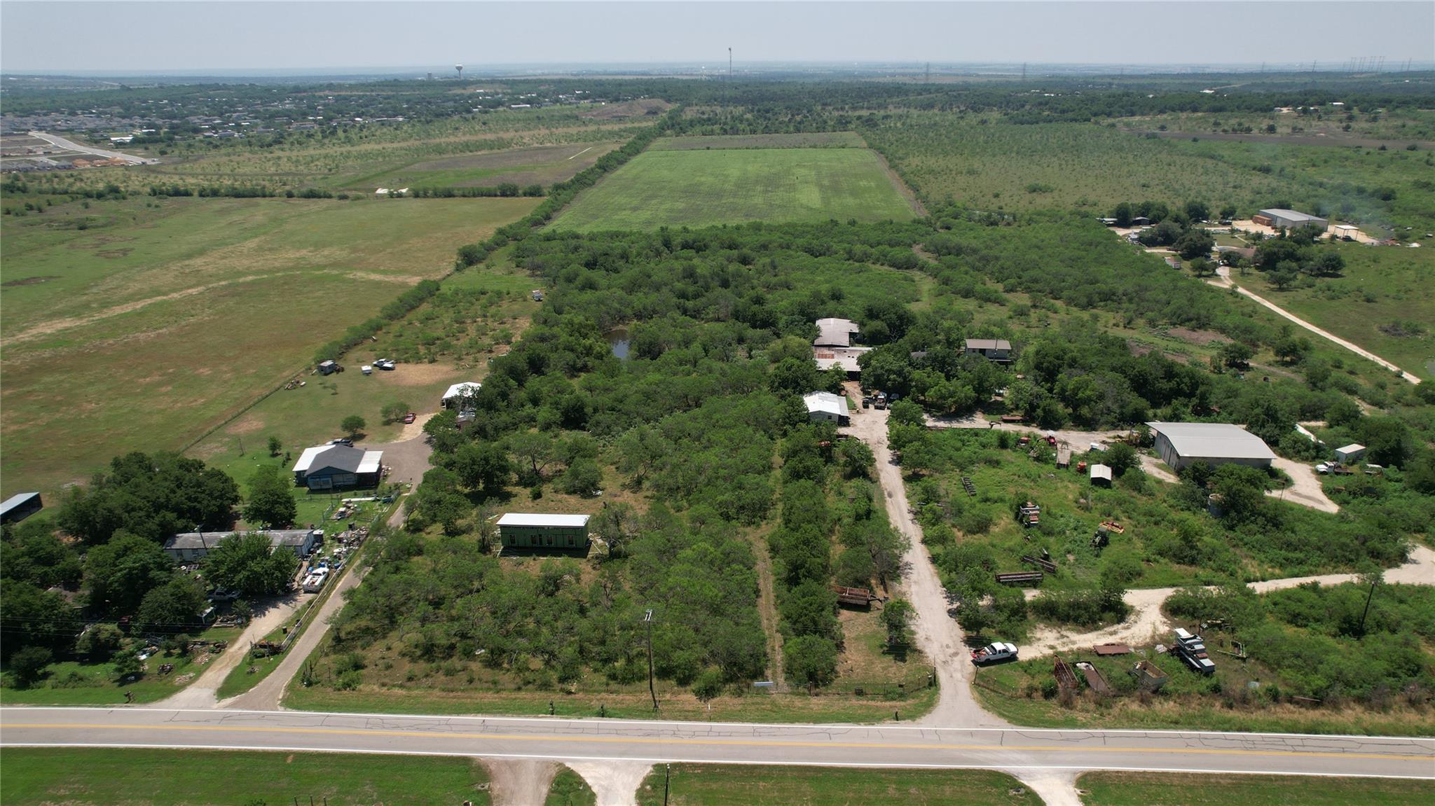 6144 Turnersville Road Creedmoor TX 78610