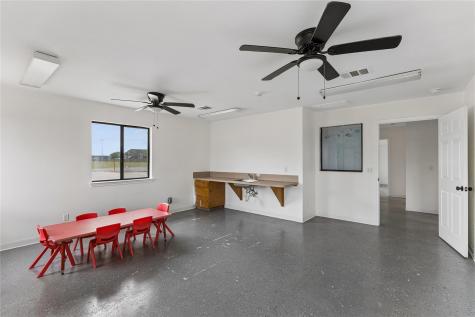 1024 S Guadalupe Street Lockhart TX 78644
