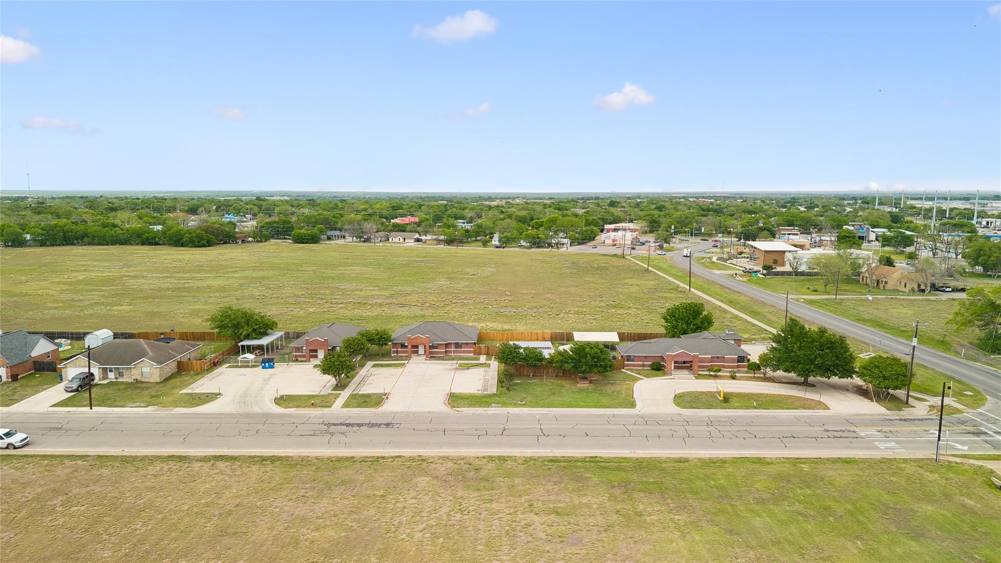 1024 S Guadalupe Street Lockhart TX 78644