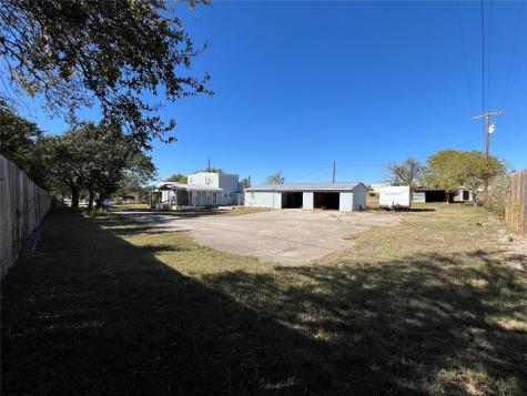 27306 Rr 12 Dripping Springs TX 78620