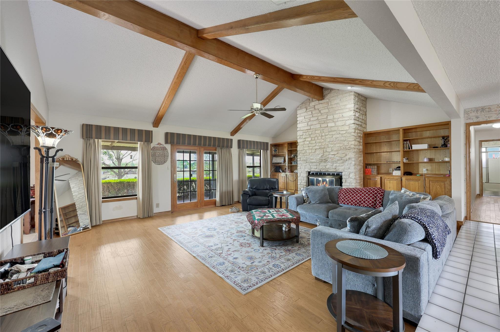 1931 Rowe Loop Pflugerville TX 78660