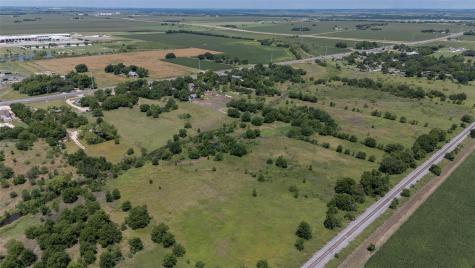4302 N Main Street Taylor TX 76574