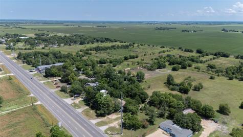 4302 N Main Street Taylor TX 76574