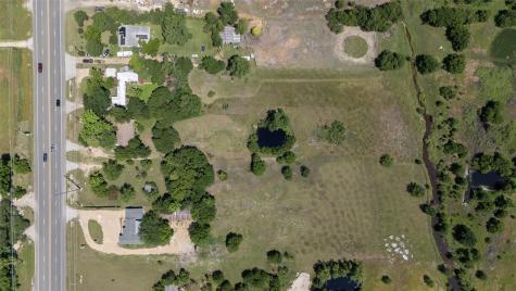 4302 N Main Street Taylor TX 76574