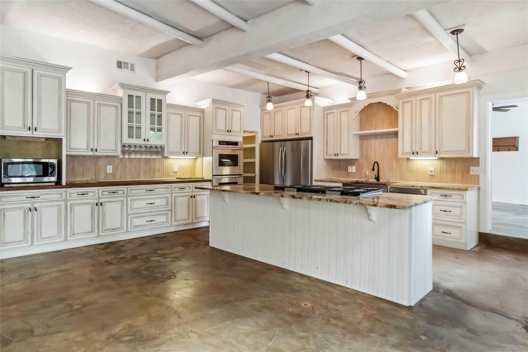 208 Old Potato Road Paige TX 78659
