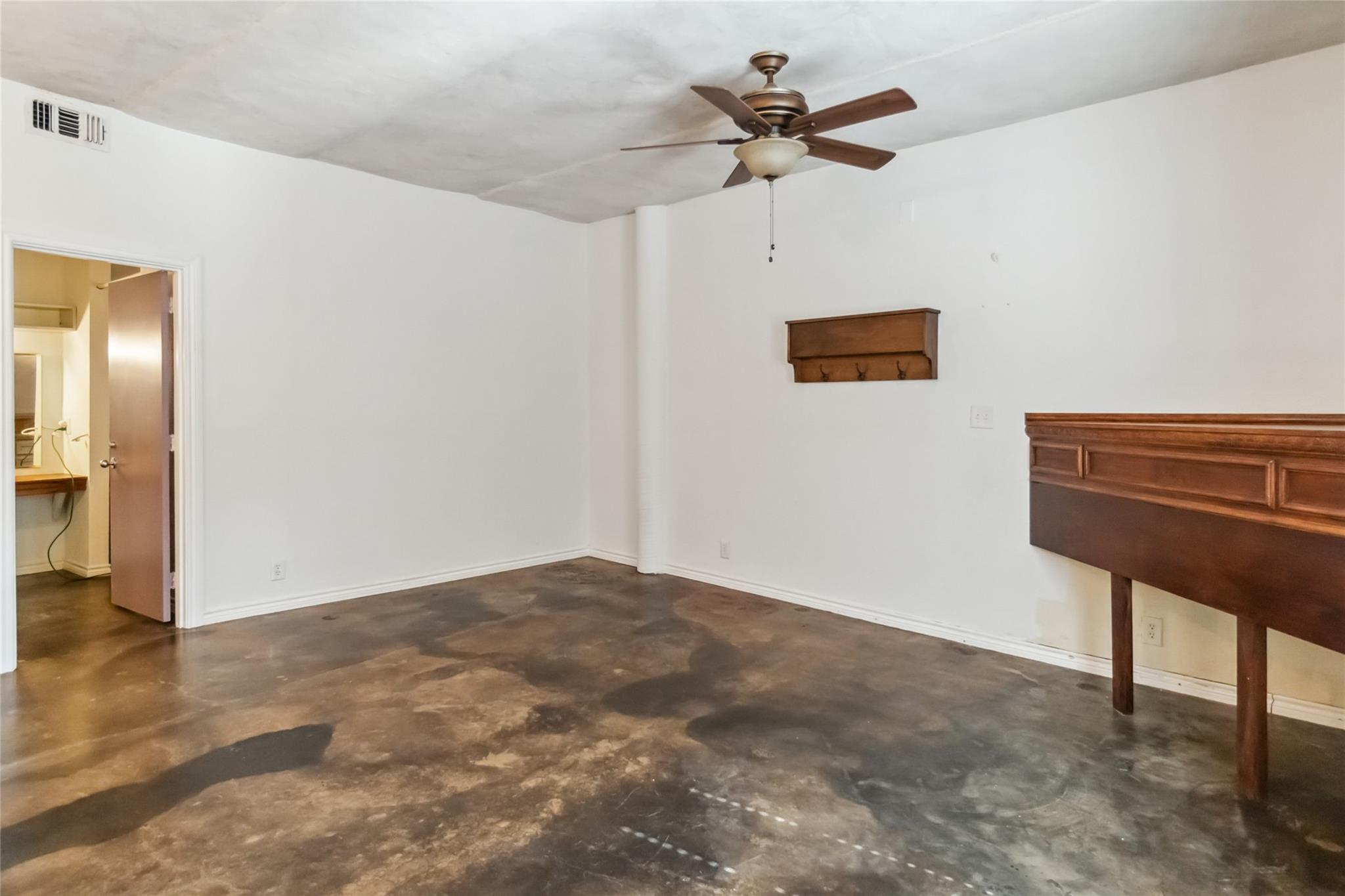 208 Old Potato Road Paige TX 78659