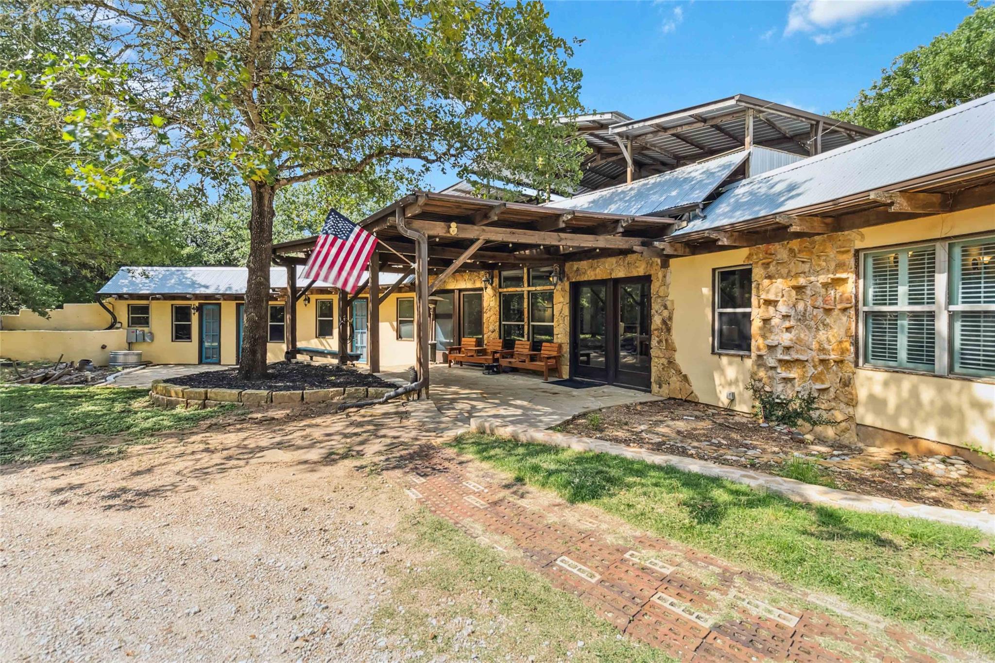 208 Old Potato Road Paige TX 78659