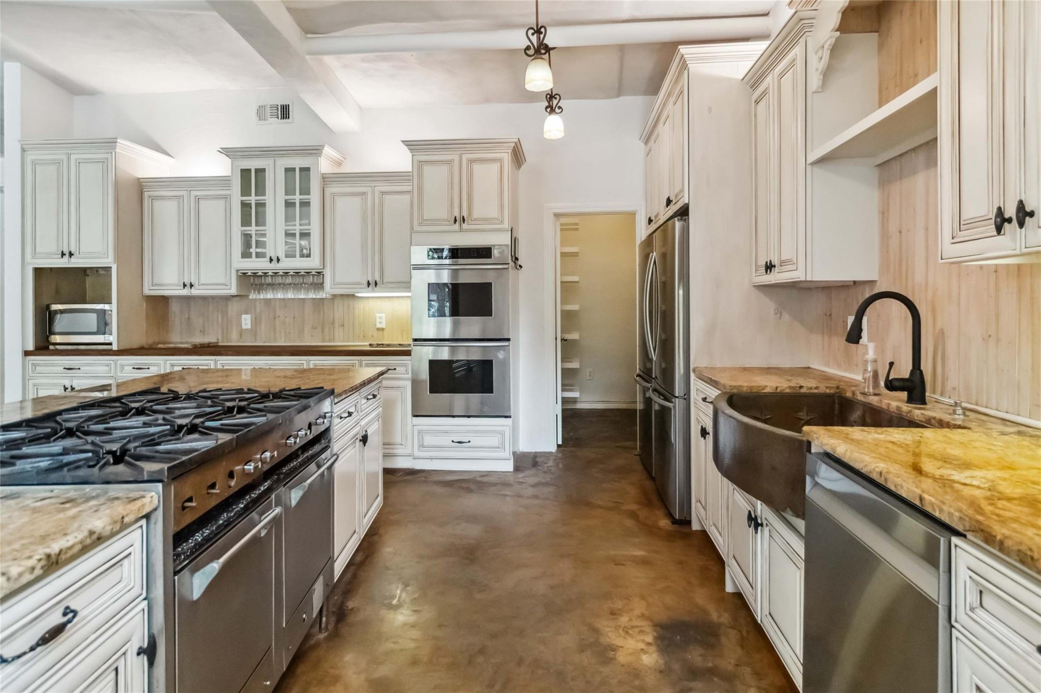 208 Old Potato Road Paige TX 78659