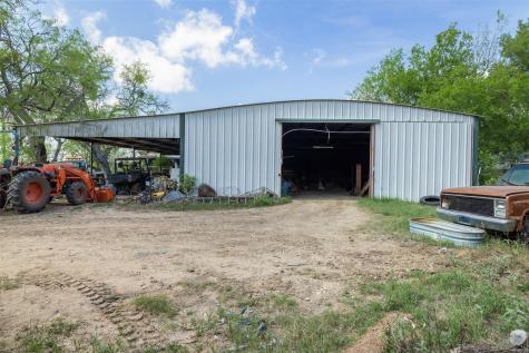 8519 State Park Road Lockhart TX 78644