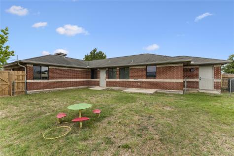1030 S Guadalupe Street Lockhart TX 78644