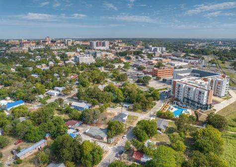 512 Valley Street San Marcos TX 78666