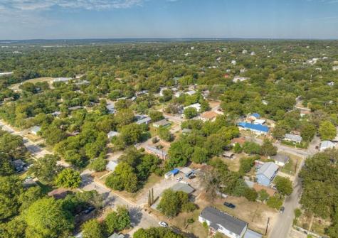 512 Valley Street San Marcos TX 78666