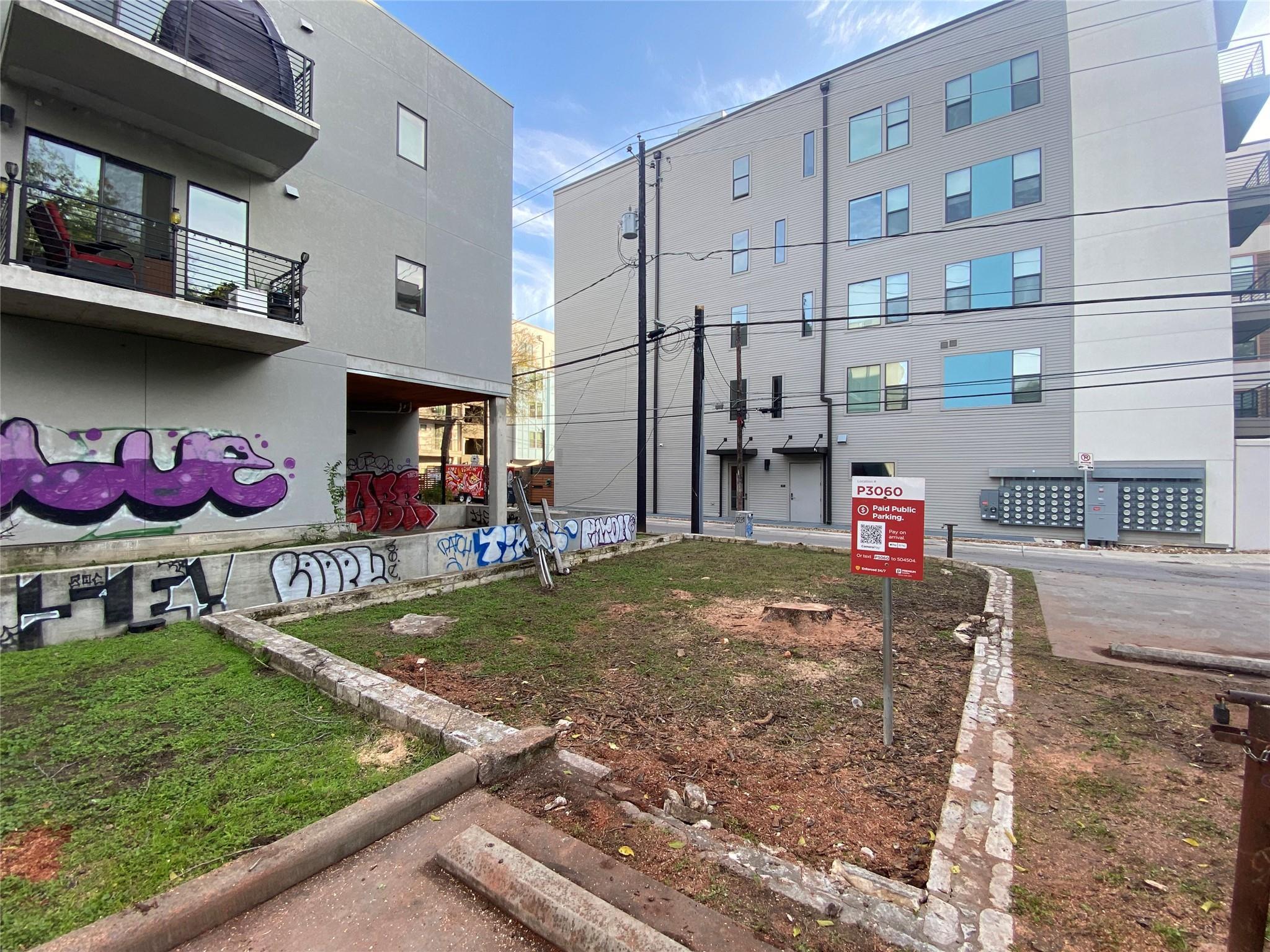 1613 E 7th Street Austin TX 78702