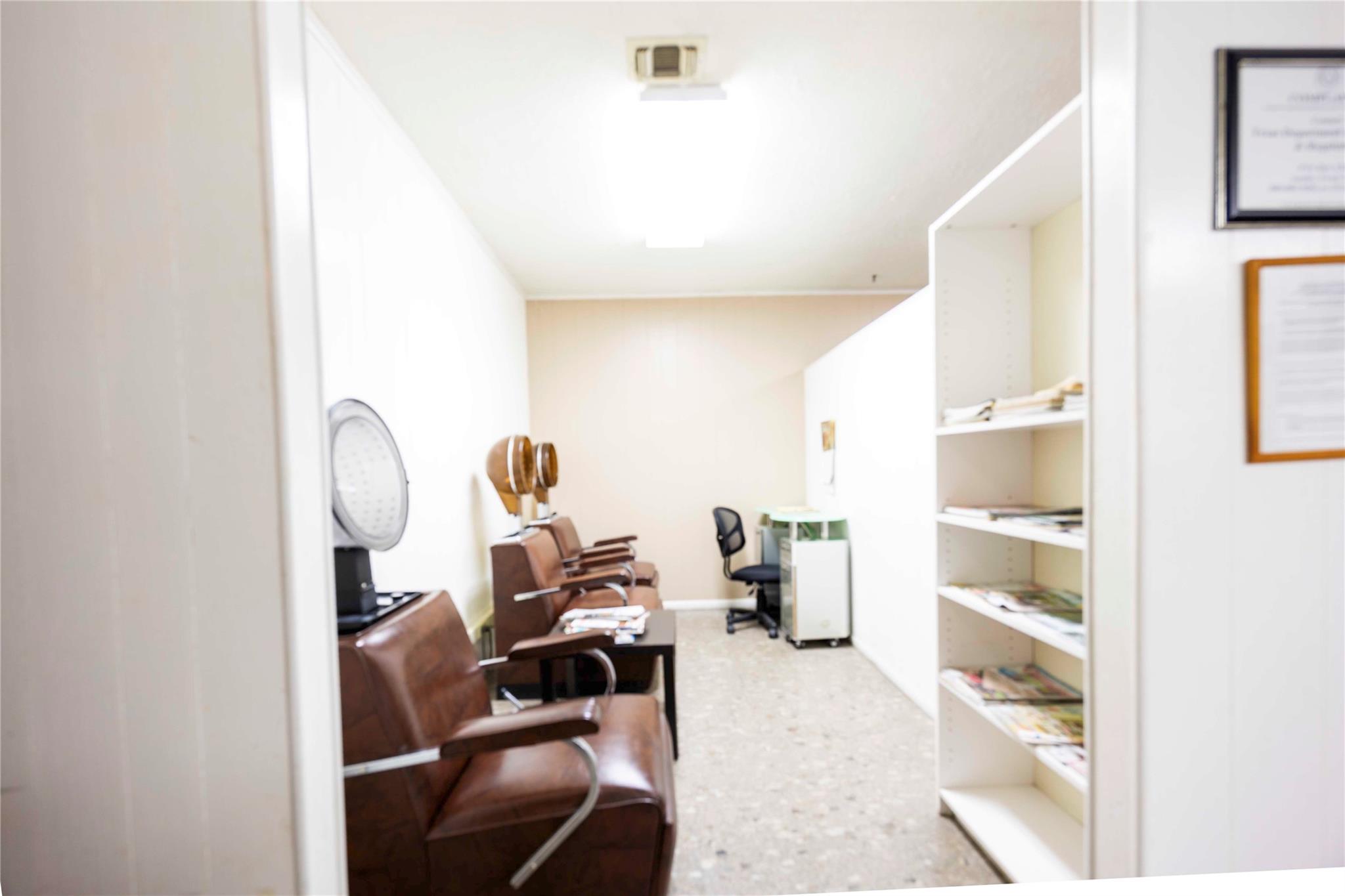 737 N Main Street Schulenburg TX 78956