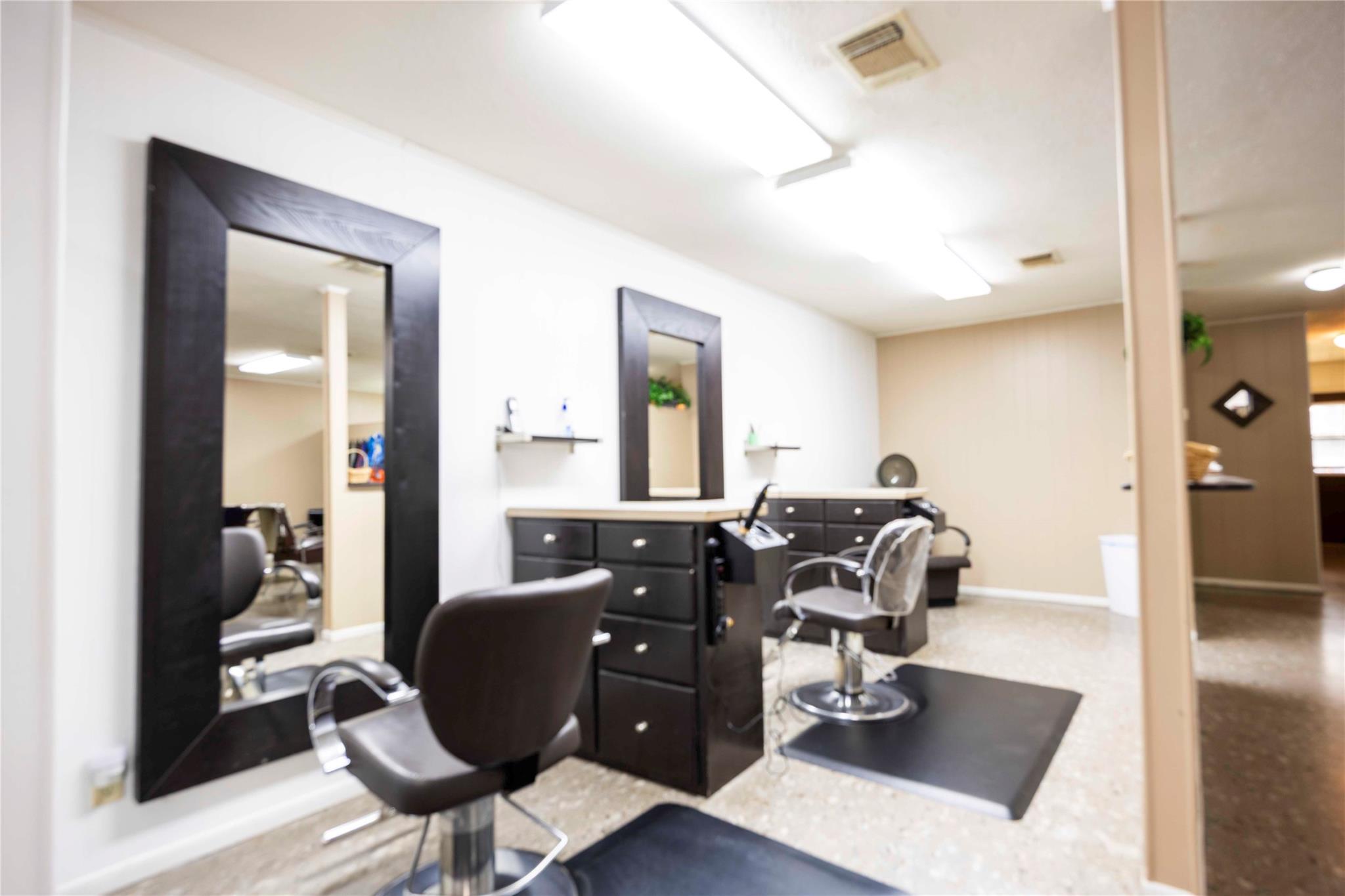 737 N Main Street Schulenburg TX 78956