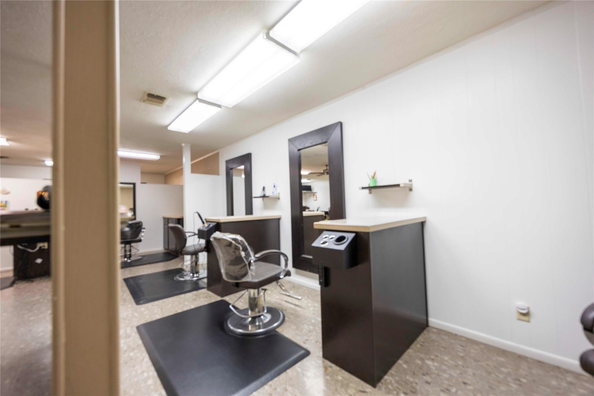 737 N Main Street Schulenburg TX 78956